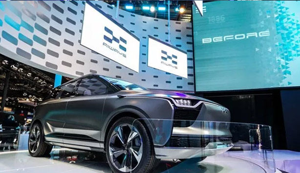 yipled-ice-screen-on-creative-stage-at-bjias-4.jpg yipled-ice-screen-on-creative-stage-at-bjias-4.jpg